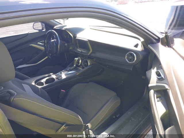 Chevrolet Camaro 1lt 2018 1G1FB1RX0J0143261 Image 5