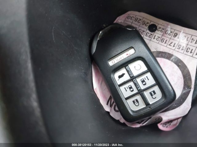 5FNRL6H9XJB010476 Honda Odyssey Elite