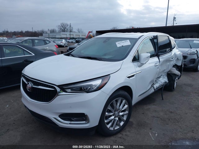 Buick Enclave Premium 2018 5GAERCKW9JJ155254 Image 2