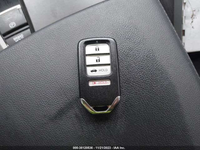 1HGTV1F1XKA013051 Honda Accord
