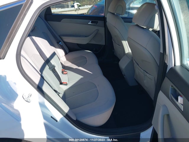 2015 HYUNDAI SONATA SE VIN: 5NPE24AF6FH215128