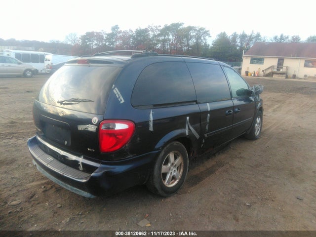 2005 DODGE GRAND CARAVAN SXT VIN: 2D4GP44L55R117725