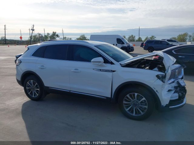 2LMPJ8K94PBL14474 Lincoln Nautilus Reserve