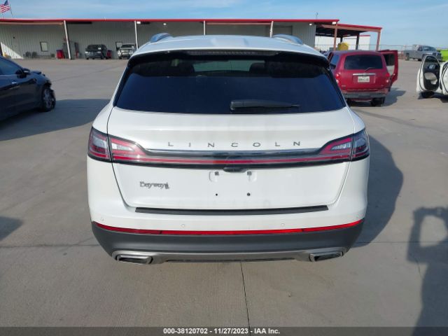 2LMPJ8K94PBL14474 Lincoln Nautilus Reserve