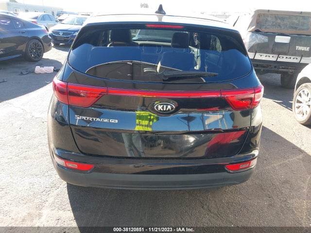 2018 KIA SPORTAGE LX VIN: KNDPM3AC7J7340557