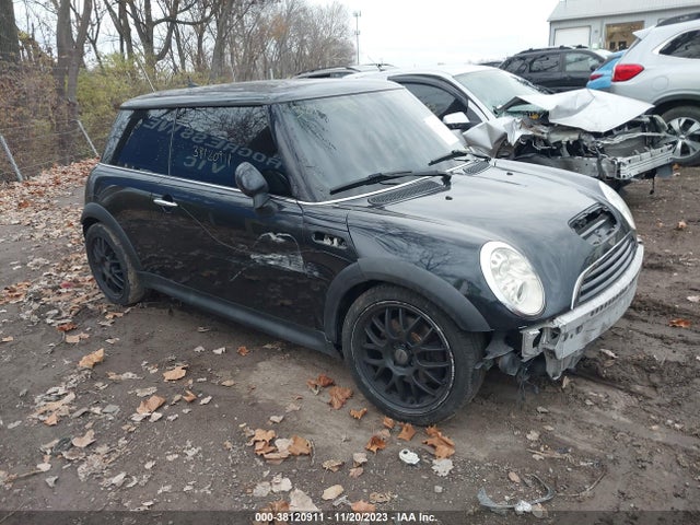 2006 MINI COOPER S WMWRE33566TL17089 Photo 0