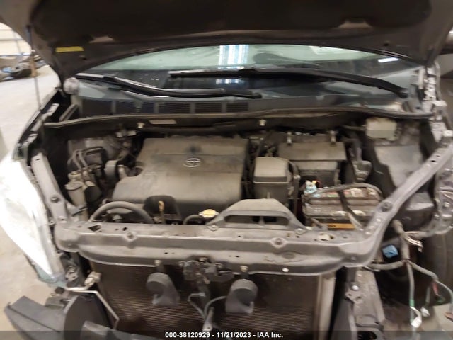 2013 TOYOTA SIENNA LE V6 8 PASSENGER VIN: 5TDKK3DC0DS330992