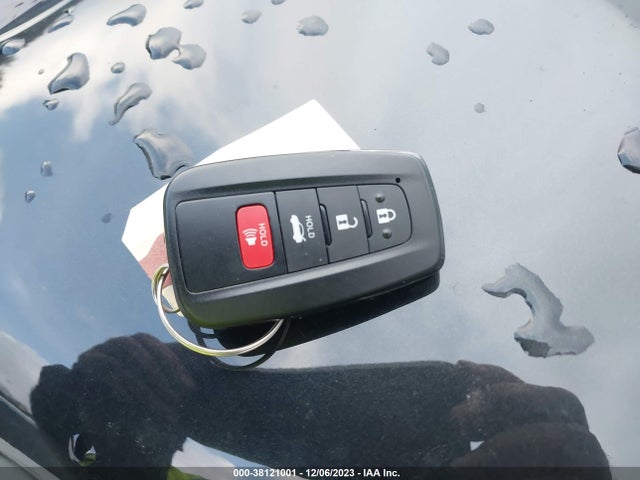 Toyota Corolla Hybrid Le 2021 JTDEAMDE6MJ034119 Image 11