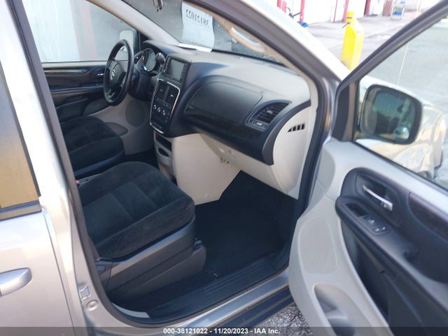 2C4RDGBG5GR319456 Dodge Grand Caravan Se/sxt