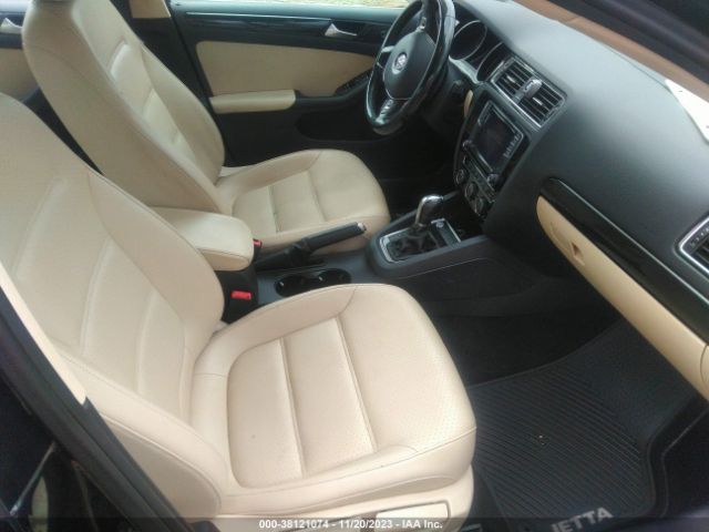 3VWL17AJ2HM278088 Volkswagen Jetta 1.8t Sel/1.8t Sel Premium