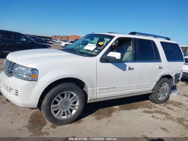 5LMJJ2H56EEL08824 Lincoln Navigator