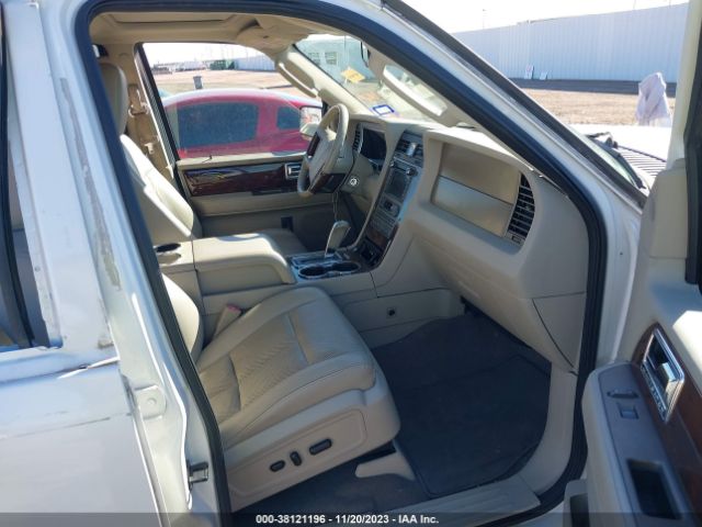 5LMJJ2H56EEL08824 Lincoln Navigator