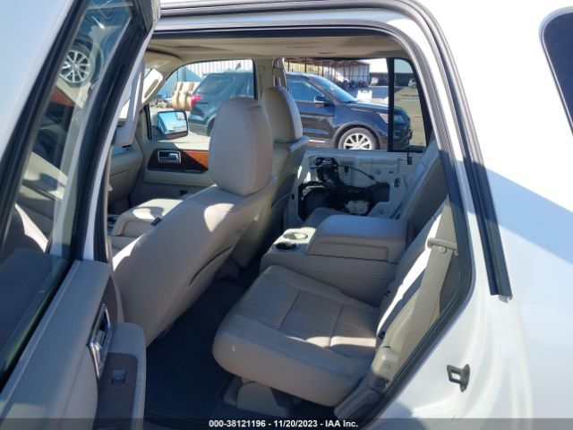 5LMJJ2H56EEL08824 Lincoln Navigator