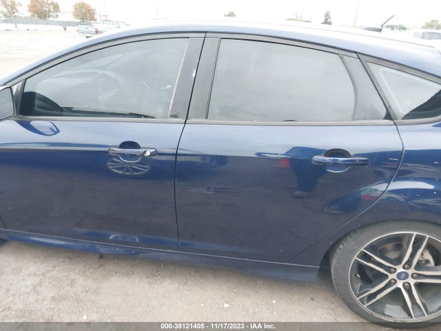2016 FORD FOCUS ST VIN: 1FADP3L92GL362368