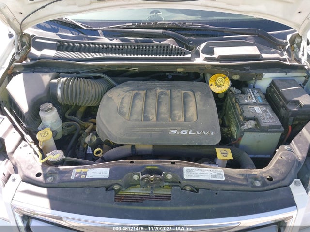 2C4RC1CG2FR618853 Chrysler Town & Country Touring-l