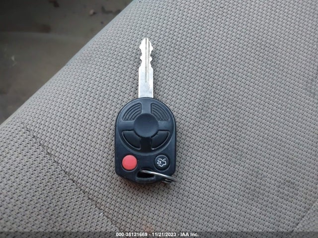 2009 FORD ESCAPE XLT VIN: 1FMCU93G29KB62238