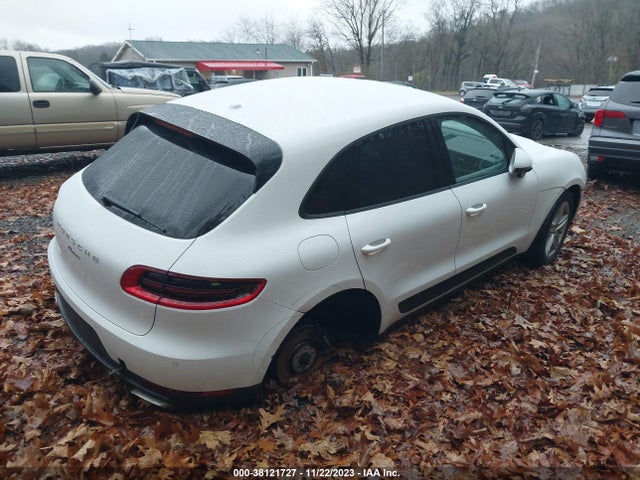 2018 PORSCHE MACAN WP1AA2A54JLB15187 Photo 3