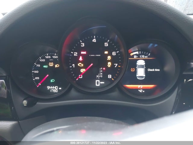 2018 PORSCHE MACAN WP1AA2A54JLB15187 Photo 6