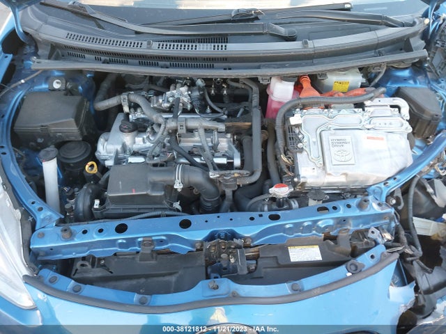 Toyota Prius C Two 2016 JTDKDTB38G1121255 Image 10