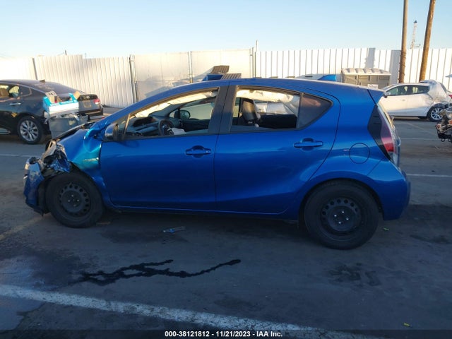 Toyota Prius C Two 2016 JTDKDTB38G1121255 Image 14