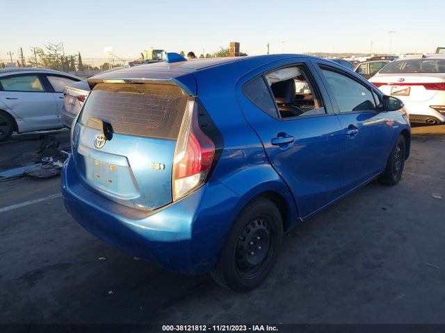 Toyota Prius C Two 2016 JTDKDTB38G1121255 Image 4