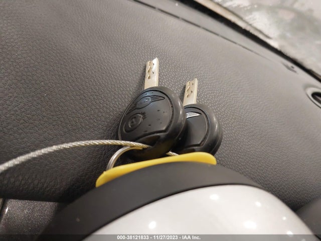 2003 MINI COOPER S WMWRE33423TD64612 Photo 10