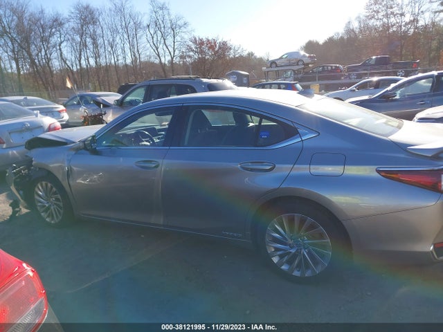 2019 LEXUS ES 300H LUXURY VIN: JTHB21B15K2004923