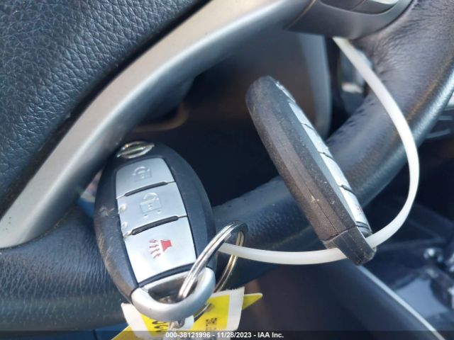 5N1AT2MT9FC847226 Nissan Rogue Sl