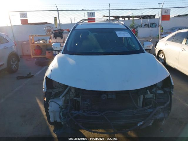5N1AT2MT9FC847226 Nissan Rogue Sl