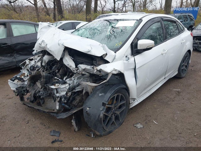 2016 FORD FOCUS SE VIN: 1FADP3F20GL371651