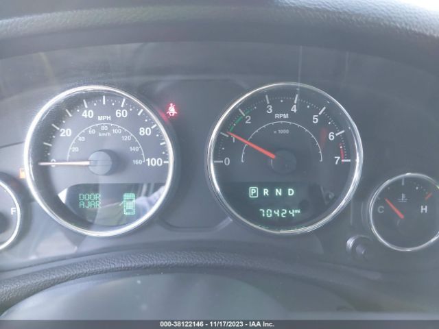 1C4BJWEG9HL569177 Jeep Wrangler Unlimited Sahara