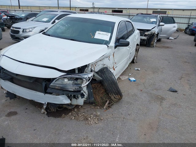 Chevrolet Malibu 1ls 2014 1G11B5SL7EF104274 Image 2