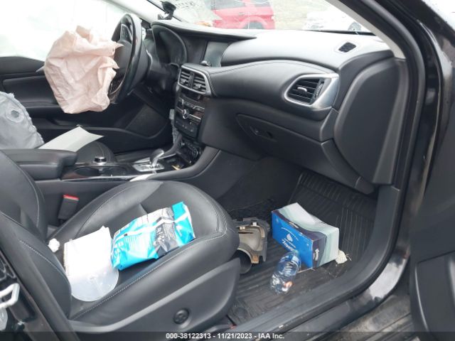 SJKCH5CP6JA058716 Infiniti Qx30 Luxury