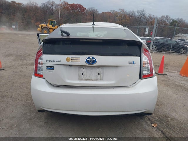 JTDKN3DU4F0395639 Toyota Prius Persona Series Special Edition