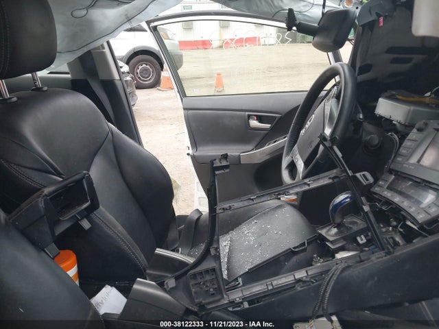 JTDKN3DU4F0395639 Toyota Prius Persona Series Special Edition