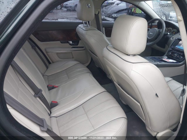 2011 JAGUAR XJ SAJWA1CB2BLV06619 Photo 7