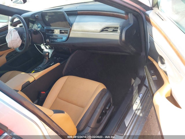 Lexus ES 300H 2024 58ADA1C12RU039174 Image 5