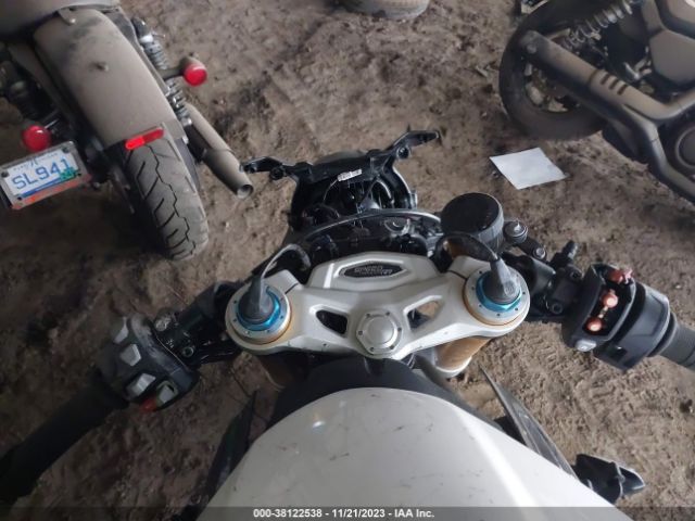2023 TRIUMPH MOTORCYCLE SPEED TRIPLE SMTP02ST0PTBE2097 Photo 6