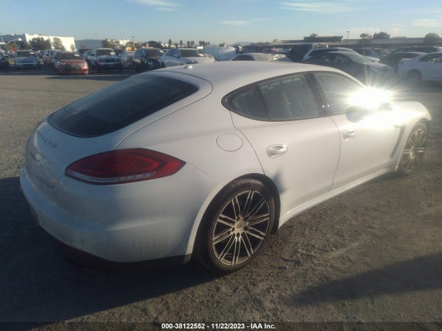2015 PORSCHE PANAMERA WP0AA2A71FL007345 Photo 3
