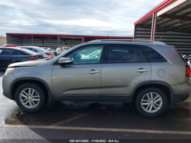 5XYKT4A62FG564004 KIA SORENTO LX