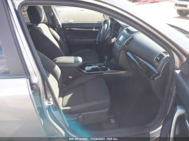 5XYKT4A62FG564004 KIA SORENTO LX