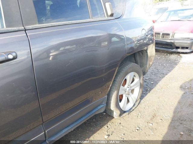 1C4NJCBA3GD524384 Jeep Compass Sport