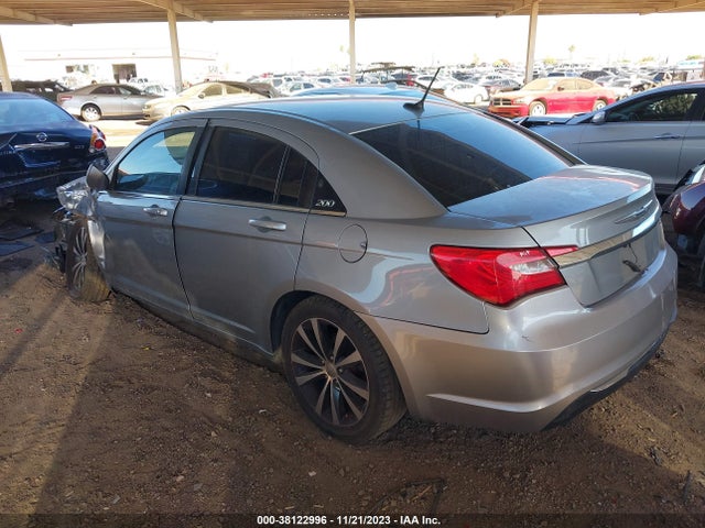 2013 CHRYSLER 200 LIMITED VIN: 1C3CCBCG1DN526174