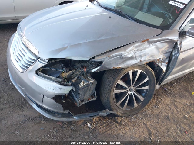 2013 CHRYSLER 200 LIMITED VIN: 1C3CCBCG1DN526174