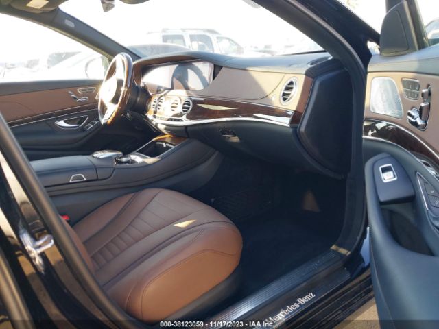 WDDUG8GB4KA459554 Mercedes-Benz S 560 4matic