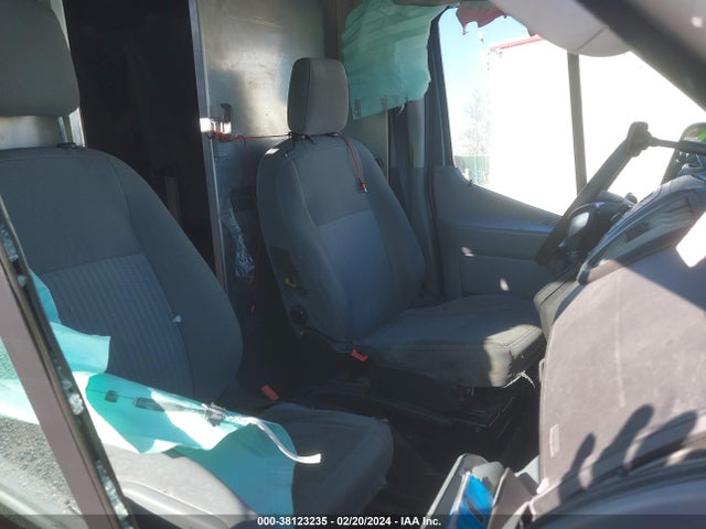 Ford Transit-250 2019 1FTYR3XM8KKB29131 Image 5