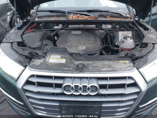 WA1BNAFY9K2057070 Audi Q5 45 Premium