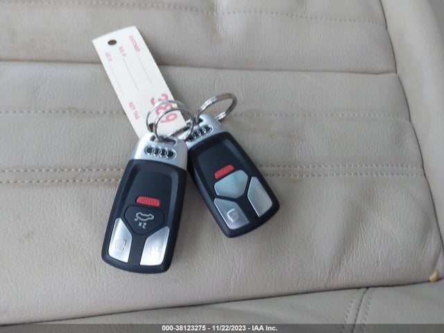 WA1BNAFY9K2057070 Audi Q5 45 Premium