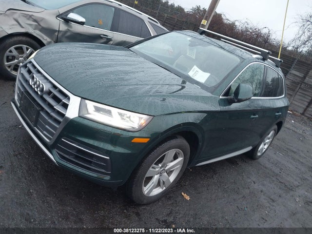 WA1BNAFY9K2057070 Audi Q5 45 Premium