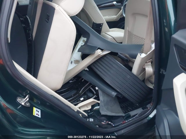 WA1BNAFY9K2057070 Audi Q5 45 Premium